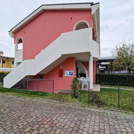 Apartment Bright Duplex With Swimming Pool And Terraces Bibione