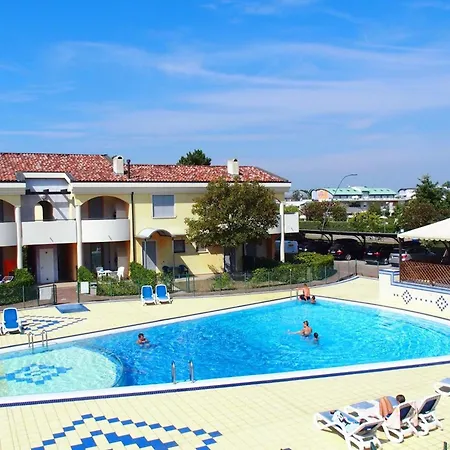 Apartment Bright Duplex With Swimming Pool And Terraces *