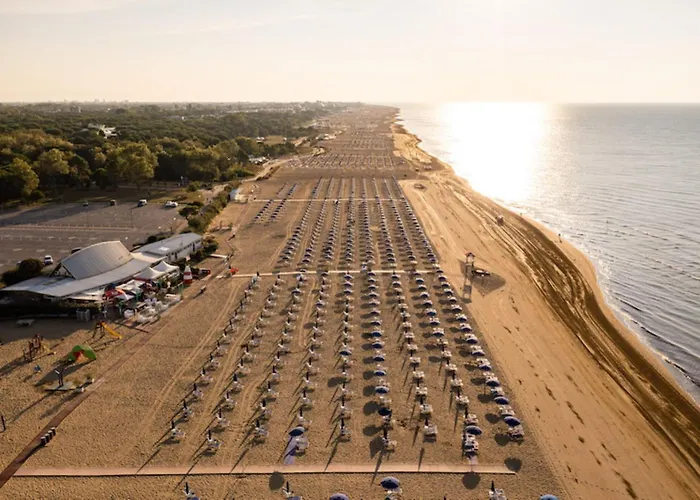 Bright Duplex With Swimming Pool And Terraces Lejlighed Bibione